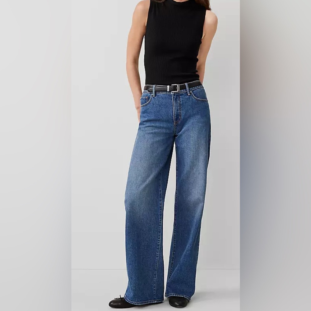 Ann Taylor unaltered The Wide Leg jean size 28/6 light blue - Picture 2 of 8